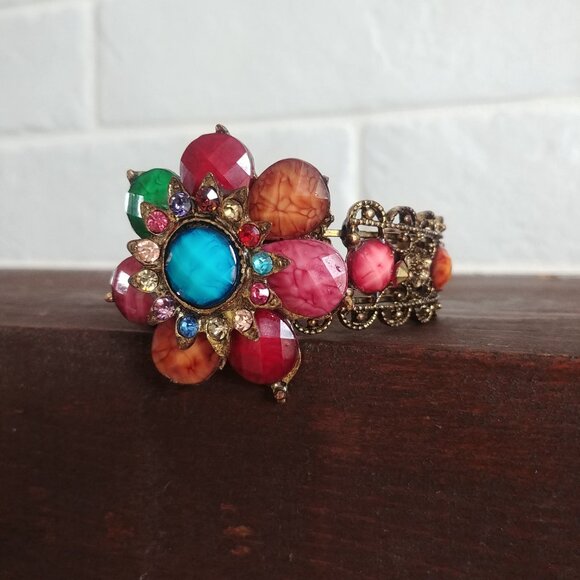 Women's colourful large flower intricate cuff bracelet brass multicolour stones - Picture 3 of 11